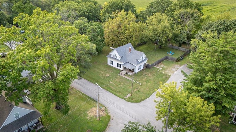 100 Hortense St, Orrick, MO 64077