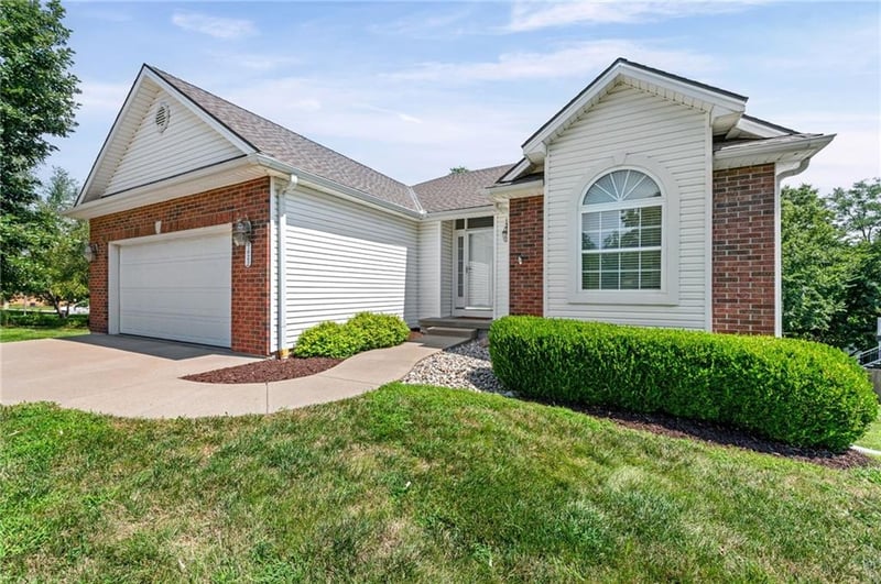 7823 Liberty St, Kansas City, MO 64118