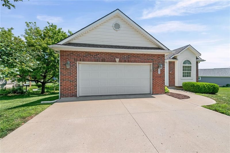 7823 Liberty St, Kansas City, MO 64118