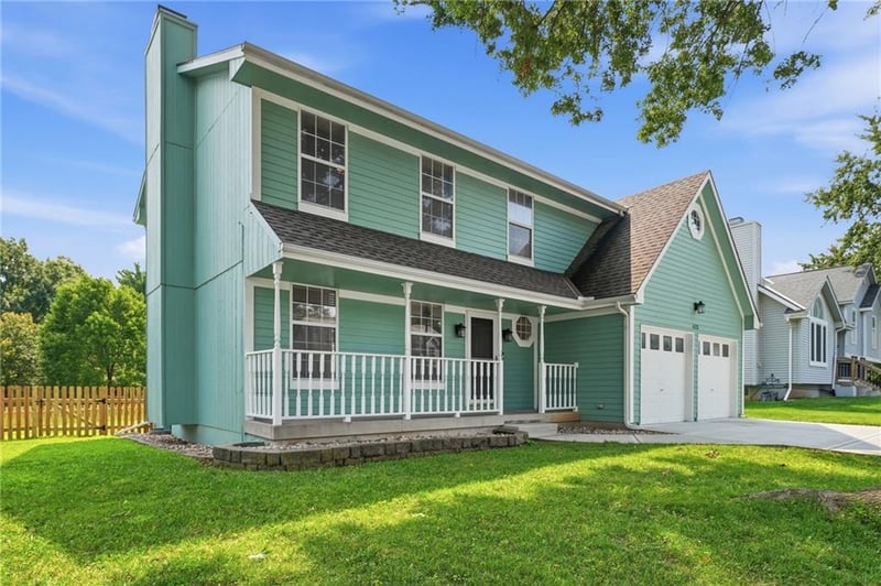 625 SE Shiloh Dr, Lee's Summit, MO 64063