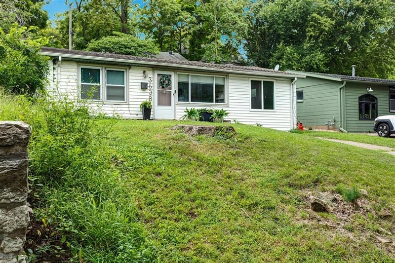 3638 Genessee St, Kansas City, MO 64111