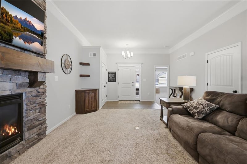 3817 SW Briarwood Oaks Dr, Blue Springs, MO 64015