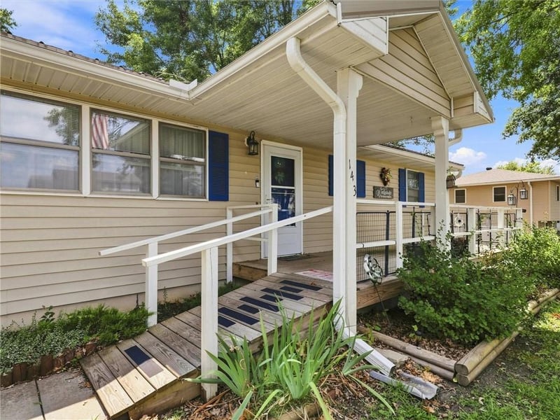 143 Hazel Ave, Lawson, MO 64062