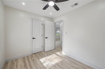 5018 Locust Ave, Kansas City, KS 66106