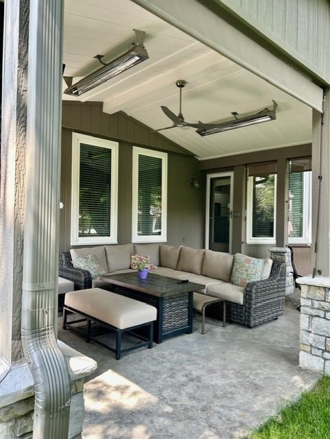8001 130th St, Overland Park, KS 66213