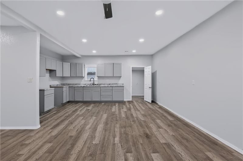 216 Indiana Ave, Columbus, KS 66725
