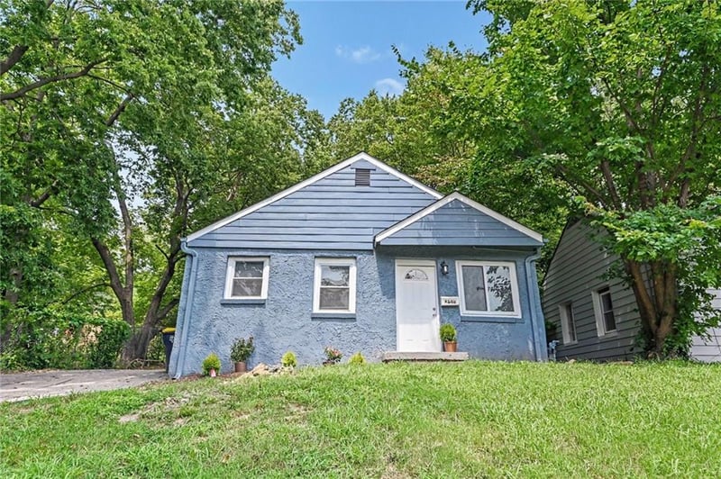 1842 77th St, Kansas City, MO 64132