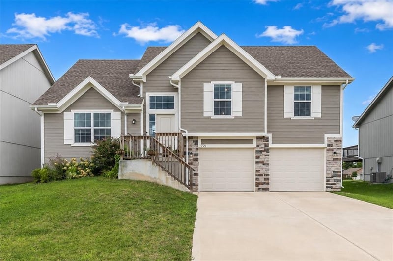 727 Connor St, Belton, MO 64012