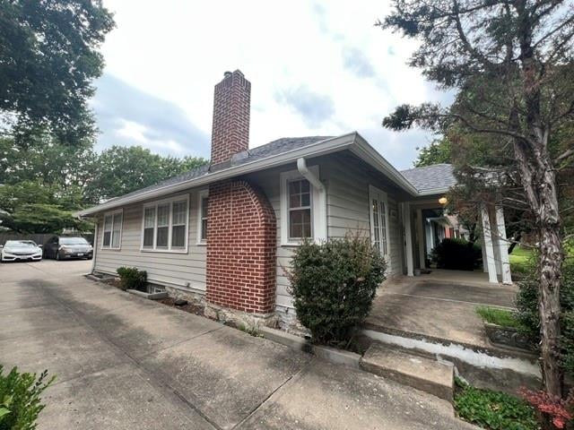 6432 Oak St, Kansas City, MO 64113