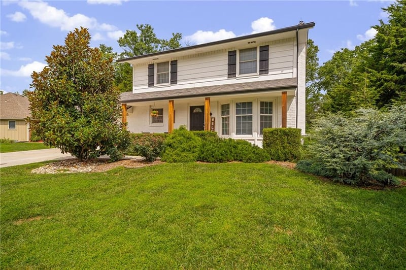 2416 W Post Oak Rd, Olathe, KS 66061