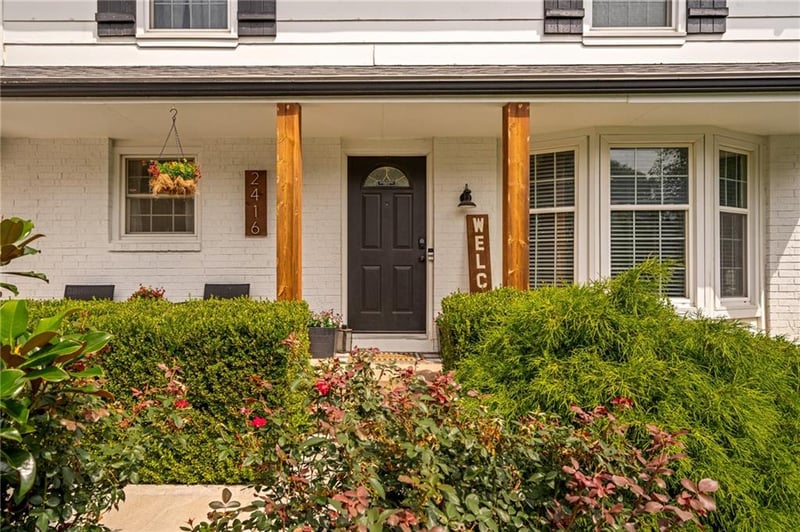 2416 W Post Oak Rd, Olathe, KS 66061