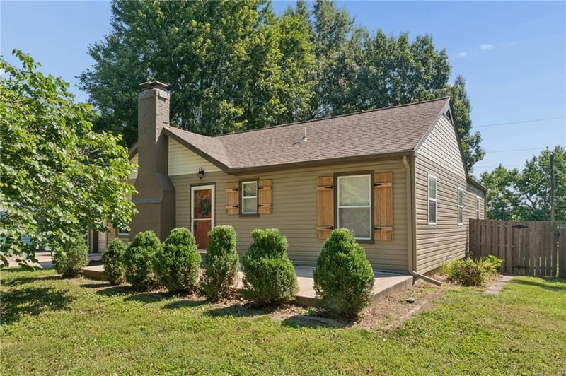 4917 NE Marvin Rd, Kansas City, MO 64118
