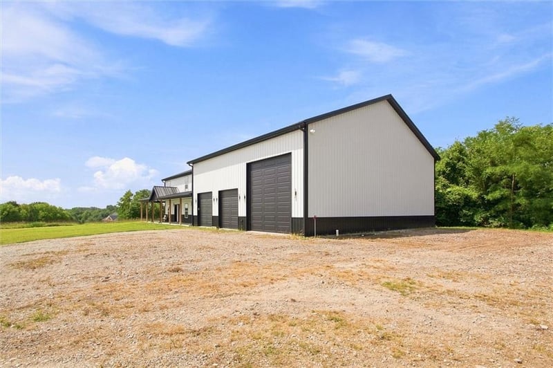 18076 115th Rd, Edgerton, MO 64444