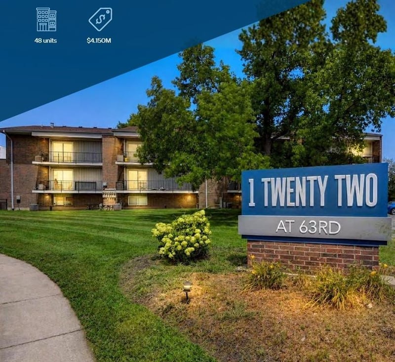 104 63rd St, Kansas City, MO 64118