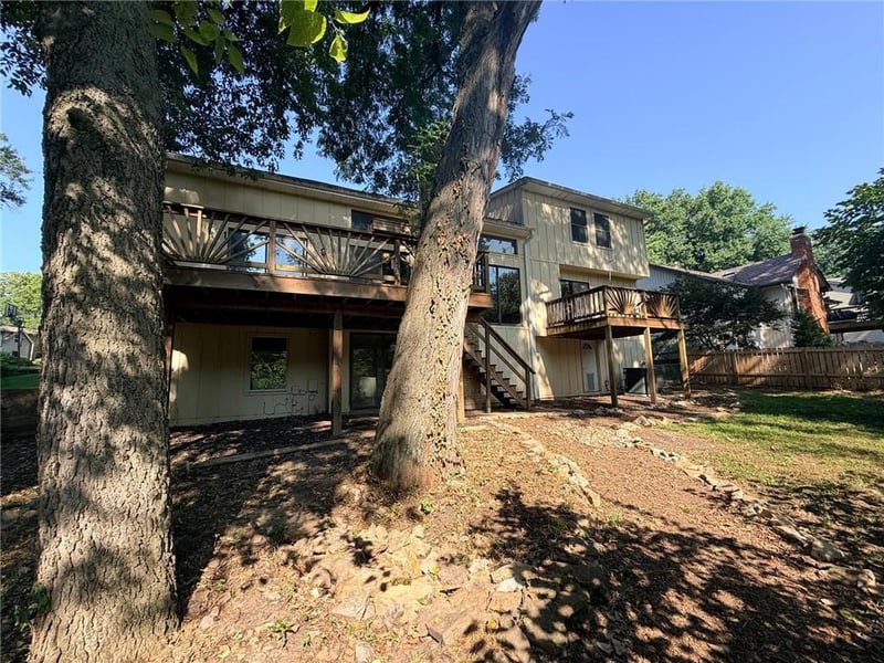 6925 Long Ave, Shawnee, KS 66216