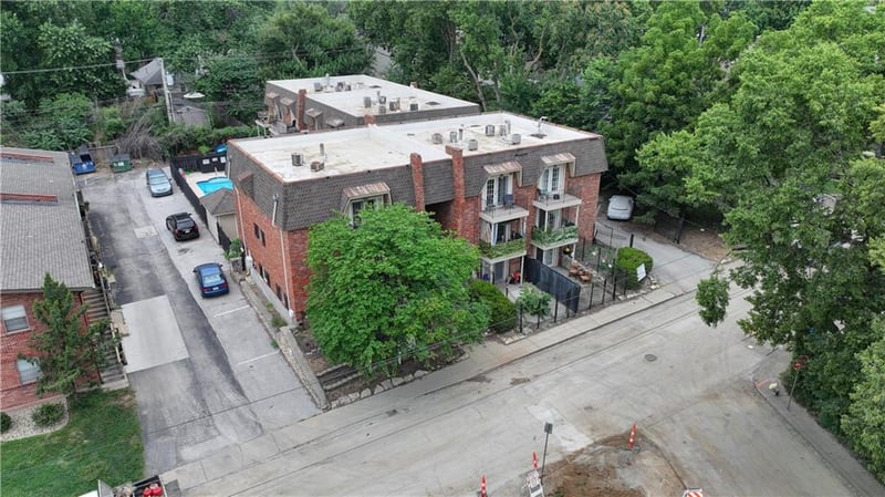 4038 Clark Ave, Kansas City, MO 64111