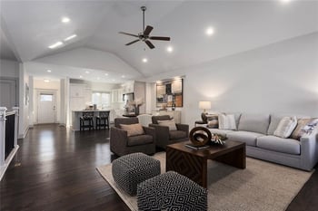 630 NW 110th St, Kansas City, MO 64155