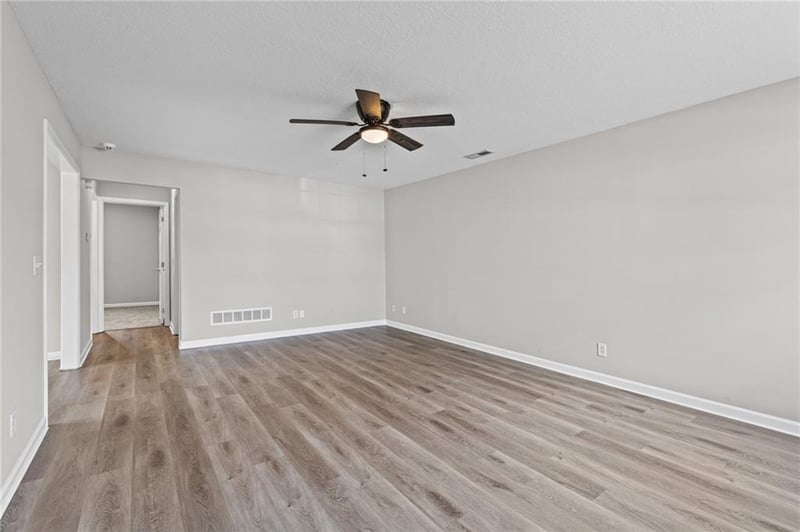 6207 Sherman St, St Joseph, MO 64504