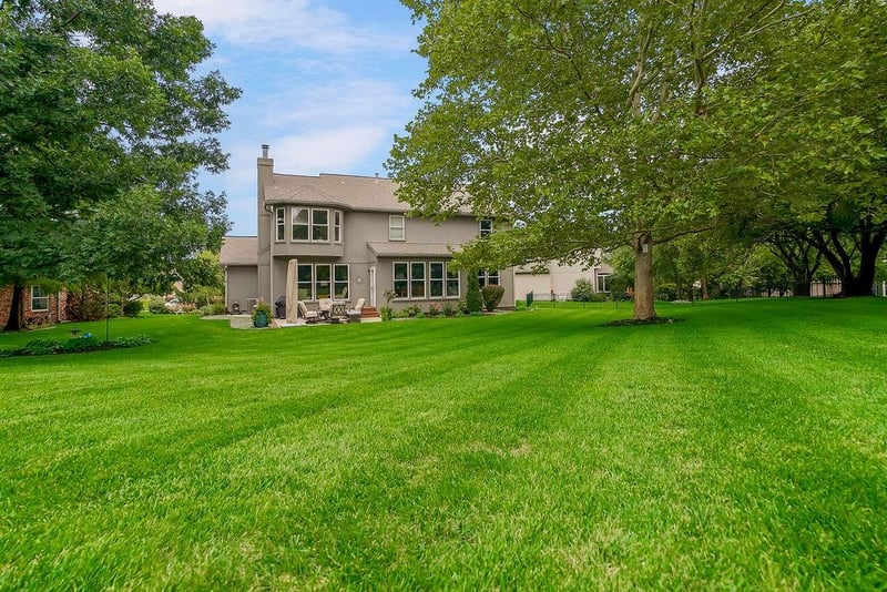 8409 W 154th St, Overland Park, KS 66223