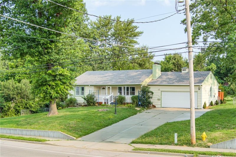9200 E 87th St, Raytown, MO 64138
