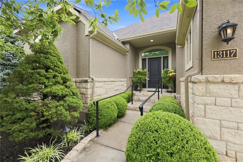 13117 Reeds St, Leawood, KS 66209