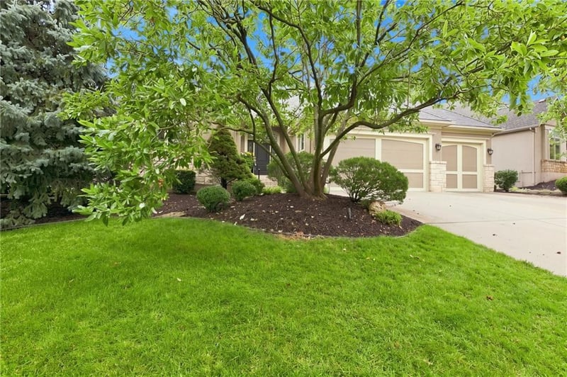 13117 Reeds St, Leawood, KS 66209