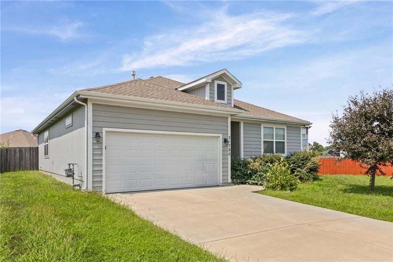 31780 172nd St, Gardner, KS 66030