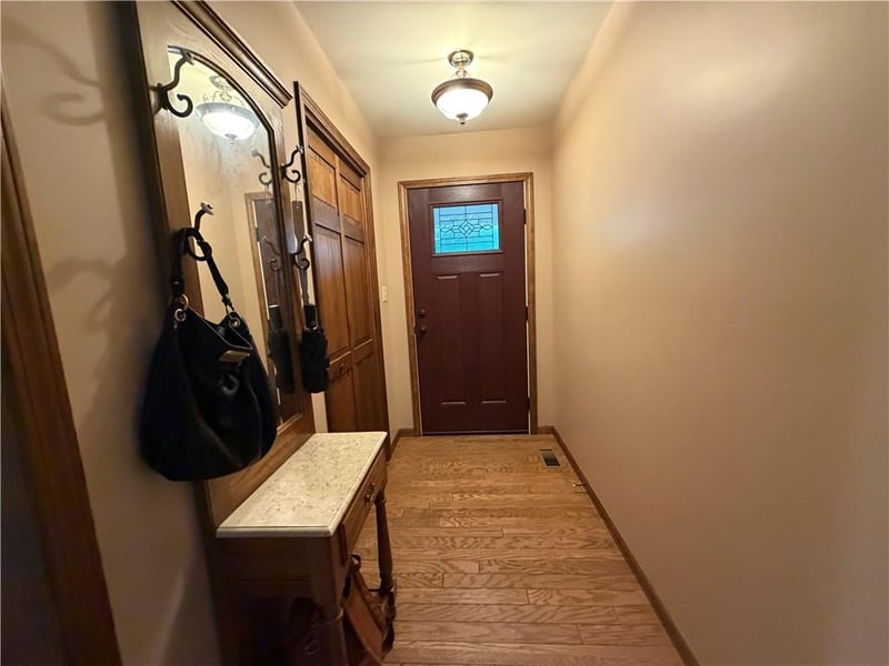 2106 Oaklawn Dr, Chillicothe, MO 64601