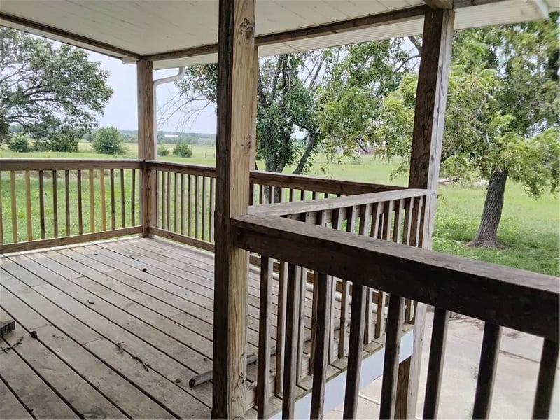 1782 California Rd, Pomona, KS 66076