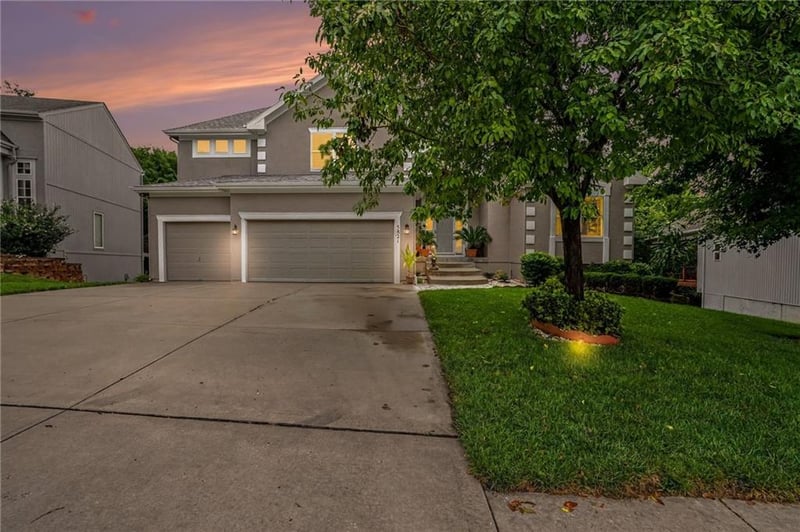 5821 Bedford Ave, Kansas City, MO 64151