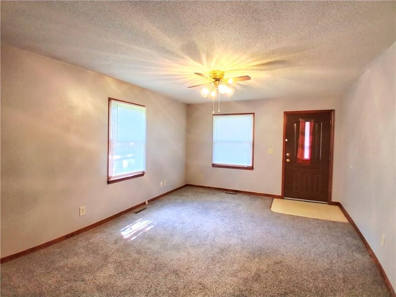 1017 14th St, Pittsburg, KS 66762