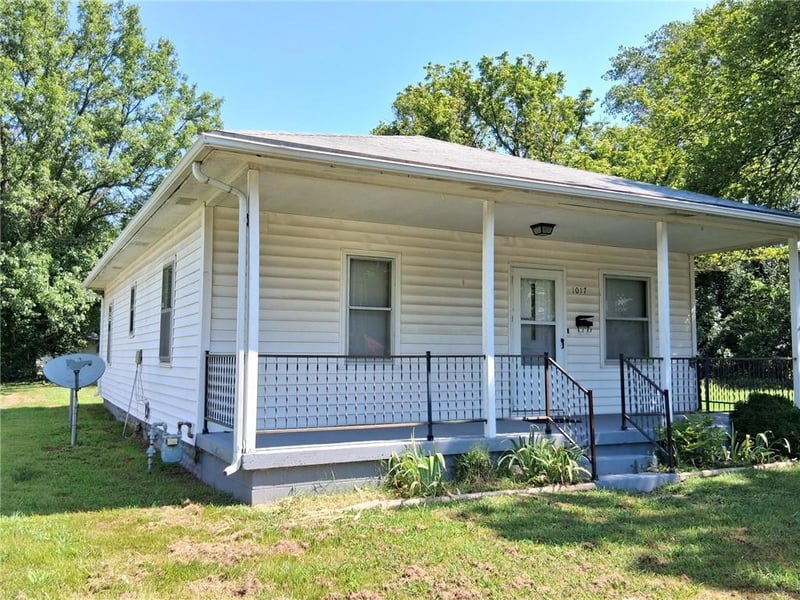 1017 E 14th St, Pittsburg, KS 66762