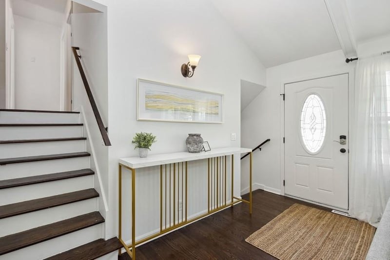 8617 92nd St, Overland Park, KS 66212