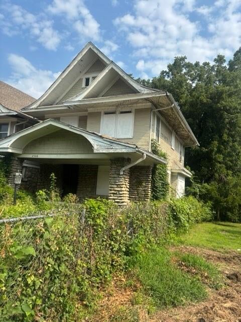 2508 42nd St, Kansas City, MO 64130
