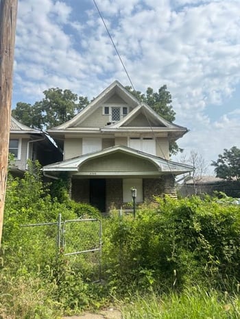 2508 E 42nd St, Kansas City, MO 64130
