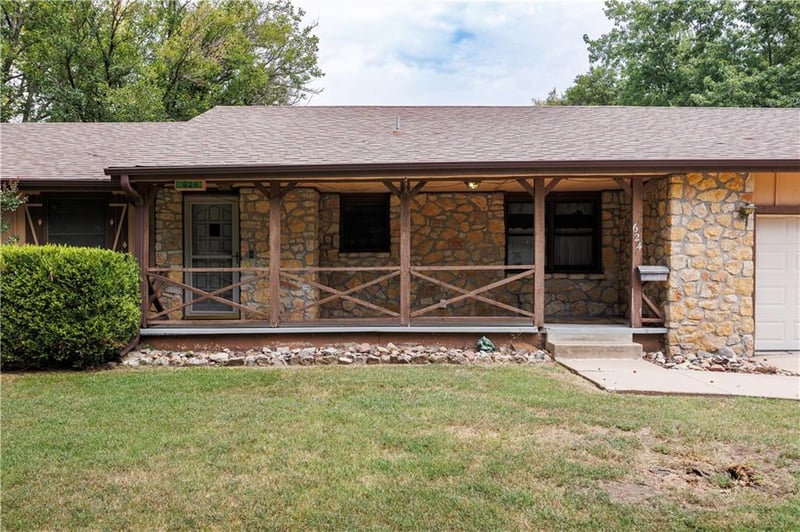 624 15th St, Independence, KS 67301