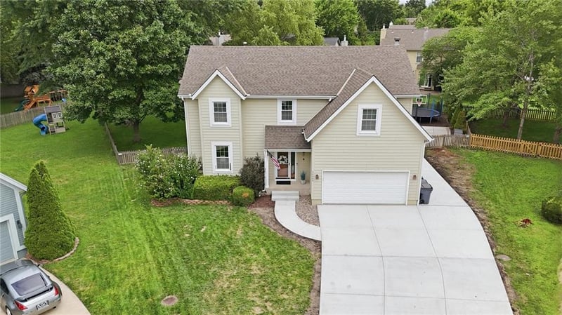 14060 Blackfoot Ct, Olathe, KS 66062