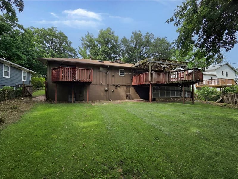 7301 89 St, Overland Park, KS 66212