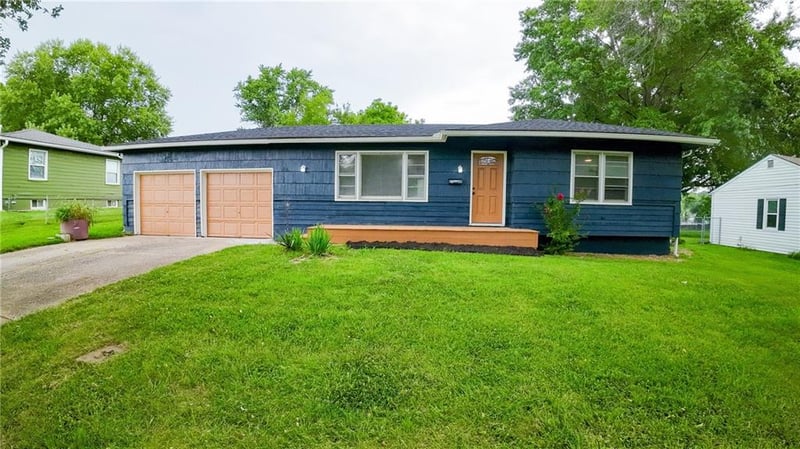 12308 52nd Ter, Independence, MO 64055