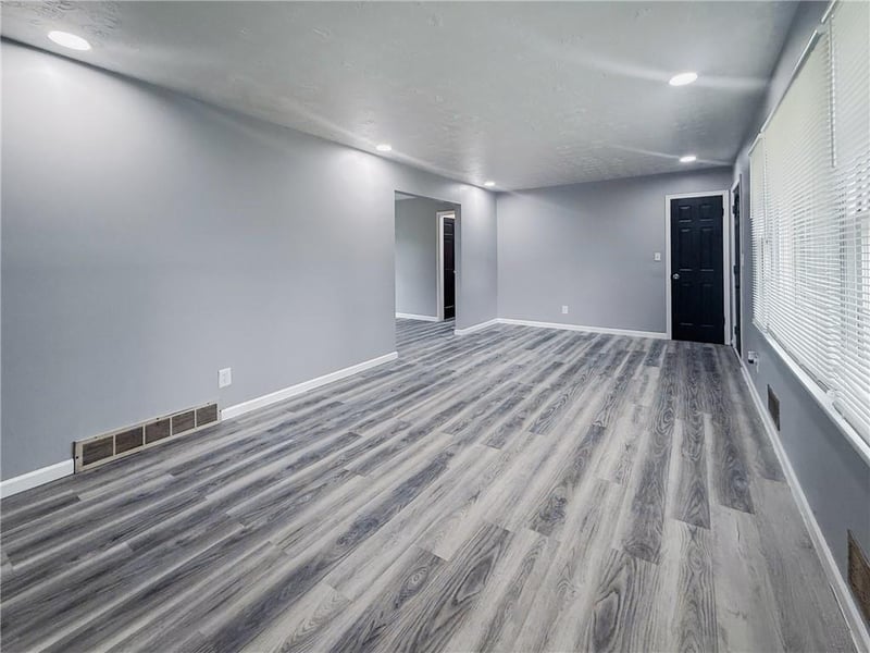 12308 52nd Ter, Independence, MO 64055