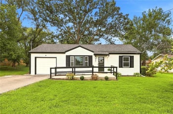 9241 State Ave, Kansas City, KS 66112