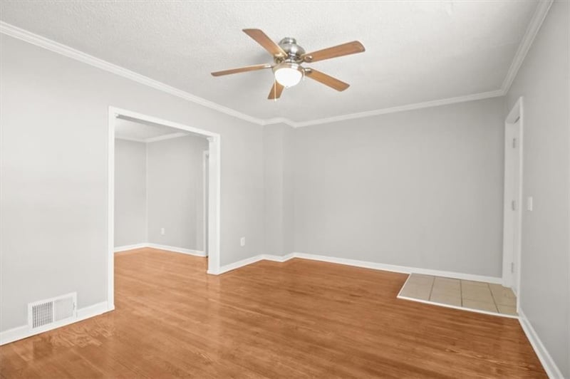1409 Kings Hw, Independence, MO 64055