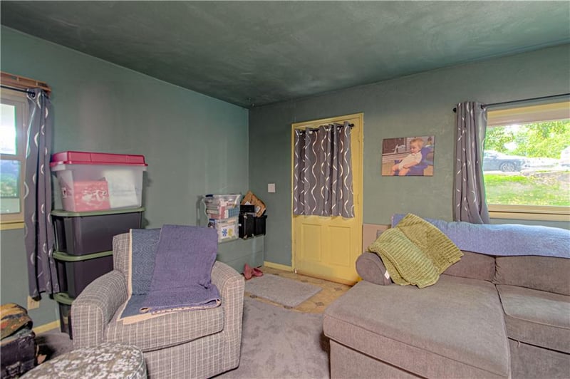 2231 N River Blvd, Sugar Creek, MO 64050