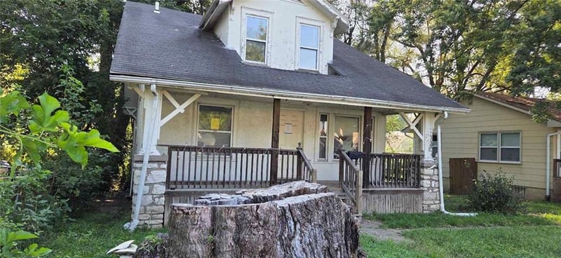 121 N Ash Ave, Independence, MO 64053