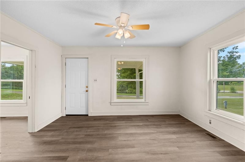 304 4th St, Pattonsburg, MO 64670