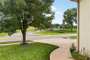 11013 Northridge Dr, Kansas City, KS 66109