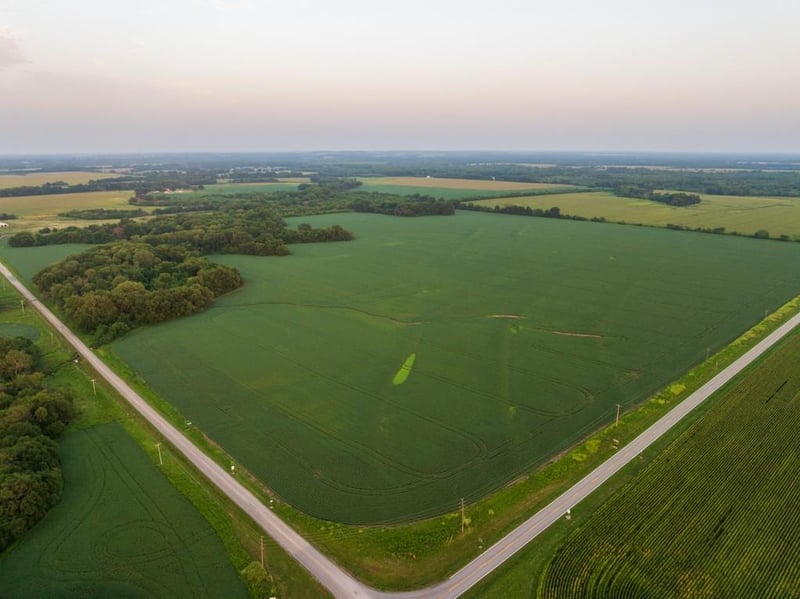 000 Highway T Hw, Deerfield, MO 64741