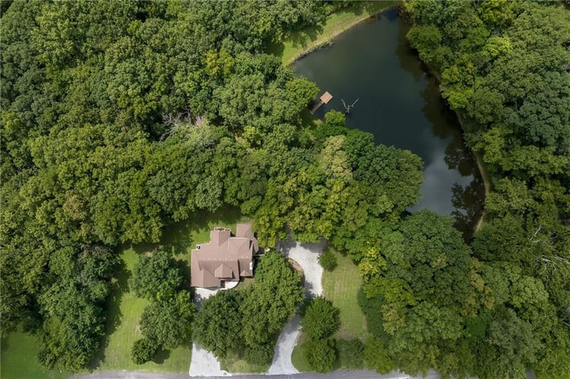 4 Lakes Dr, Agency, MO 64401