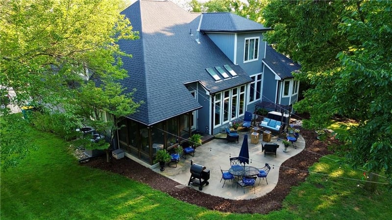 13810 Grove Ave, Bonner Springs, KS 66012
