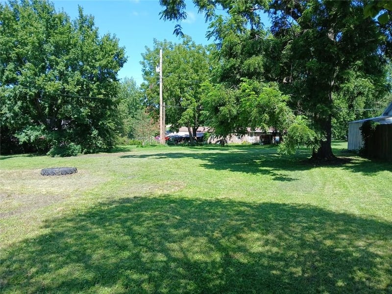810 William St, Effingham, KS 66023